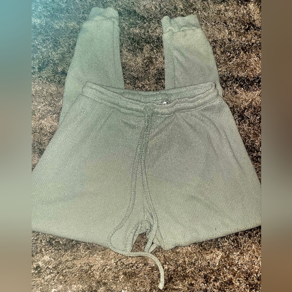 ribbed knit leggings